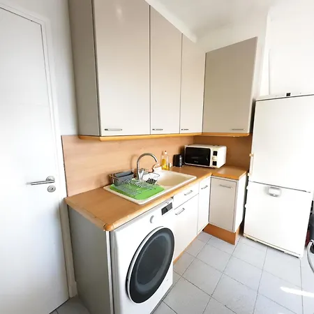 Palais Porte De France With Air Conditionner * Antibes