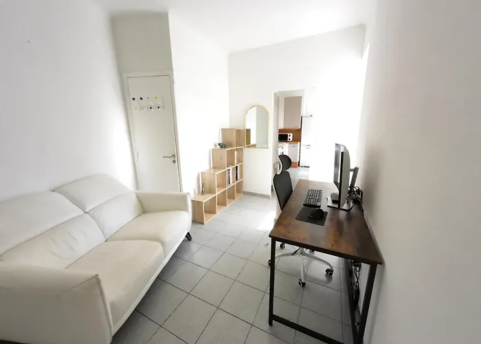 Centre With Air Conditionner * Antibes