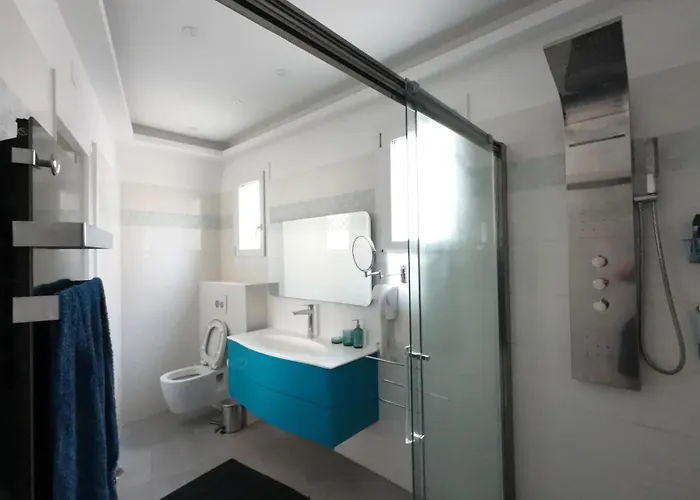 Centre With Air Conditionner Appartamento